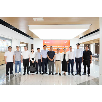 Vietnam Cement Association delegation visits and exchanges